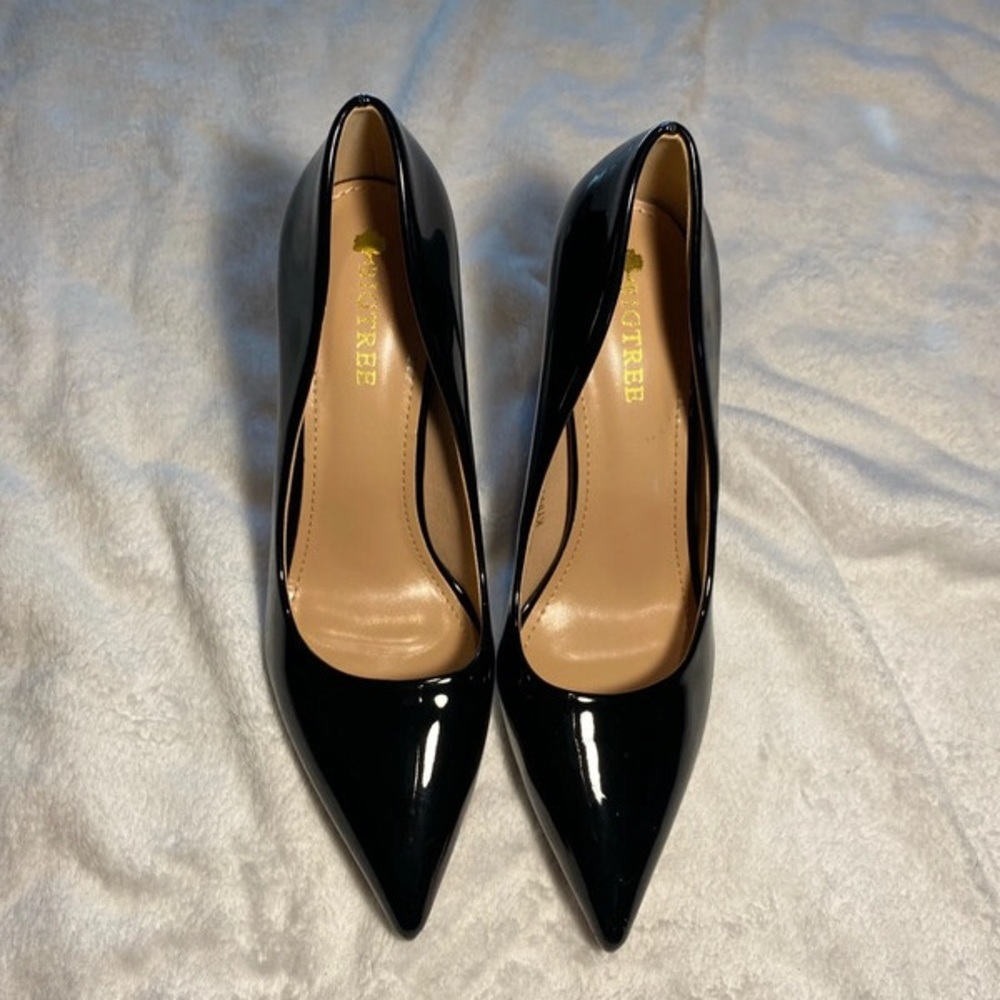 classy black heels